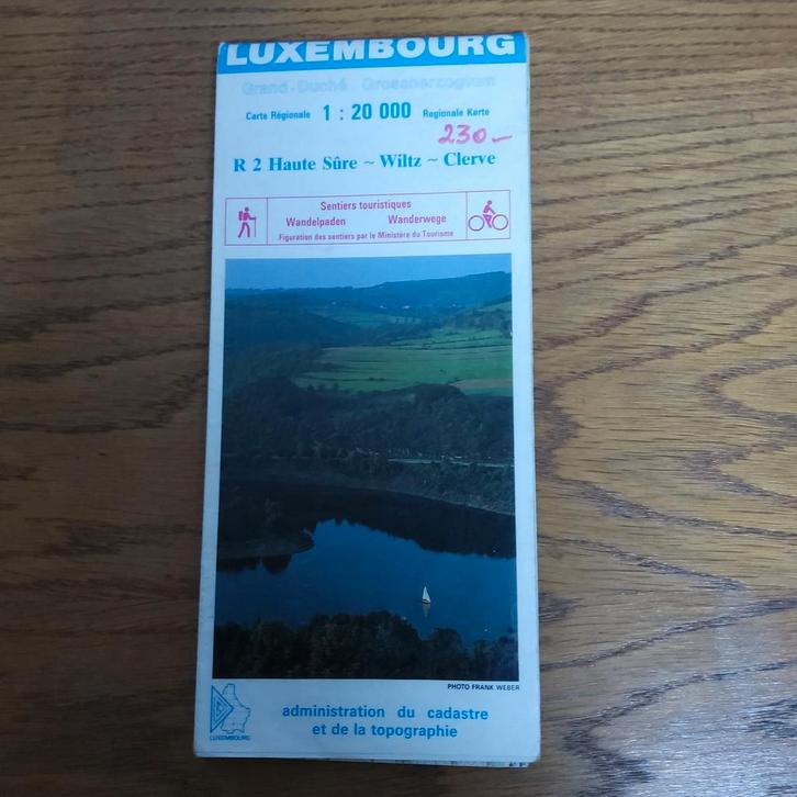Topografische kaart Luxemburg: Haute- Sûre-Witz-Clerve, Boeken, Atlassen en Landkaarten, Zo goed als nieuw, Ophalen of Verzenden