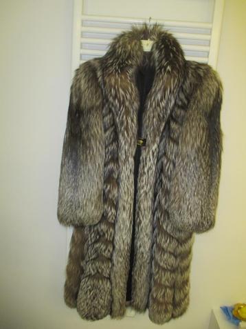 Jas zilvervos met bijpassend muts, Kleding | Dames, Jassen | Winter, Ophalen, Nieuw, Maat 42/44 (L), Grijs