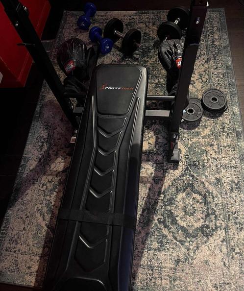 Banc de musculation + Haltères & poids, Sport en Fitness, Fitnessmaterialen, Zo goed als nieuw, Fitnessbank, Armen, Borst, Buik