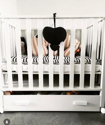 Babypark wit beschikbaar voor biedingen