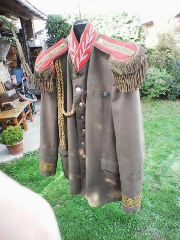 Militaria beschikbaar voor biedingen