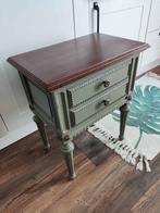 Unique Vintage Nachtkastje met twee laden France 1890 jaar, Huis en Inrichting, Slaapkamer | Nachtkastjes, Ophalen, Gebruikt, 55 tot 70 cm
