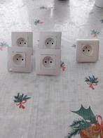 Prises LEGRAND avec terre (x5), Ophalen, Nieuw, Stekker