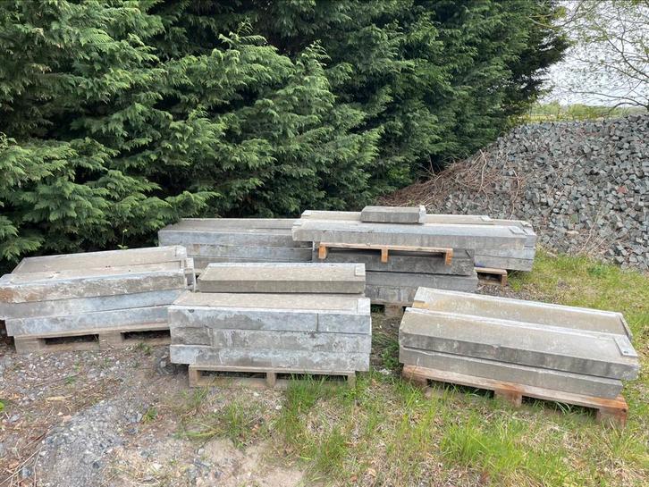 Arduinen raamdorpels, Tuin en Terras, Bielzen en Borduren, Gebruikt, Natuursteen, Ophalen