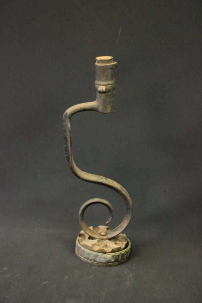 Trench-art kandelaar uit bajonet en obus, Verzamelen, Militaria | Algemeen, Ophalen of Verzenden
