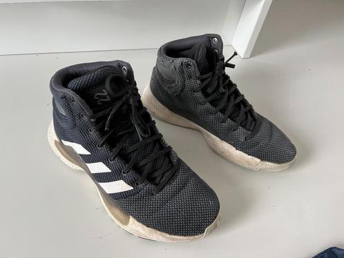 adidas 41 1/2, Vêtements | Hommes, Chaussures, Porté, Chaussures à lacets, Enlèvement ou Envoi