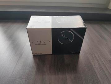 Psp - doos & +-30 spellen beschikbaar voor biedingen