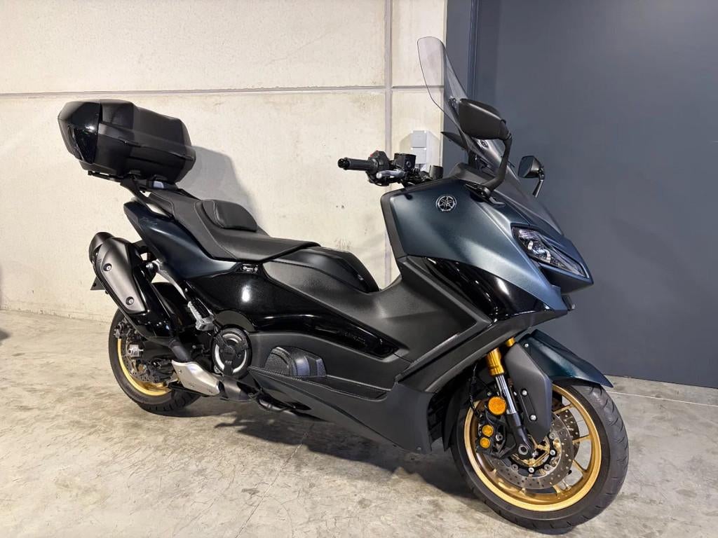 Yamaha Tmax 560 met Yamaha topcase, Motos, Scooter, Entreprise, 12 à 35 kW, 560 cm³