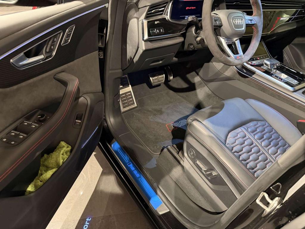 Audi RS Q8 720PK*KLEUR EXCLUSIVE * MILTEC * NAGELNIEUW 1177K, Auto's, https://public.car-pass.be/vhr/ade45259-ad6e-4f4b-9325-f08ca2c6fa14