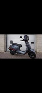 Op zoek naar vespa, Fietsen en Brommers, Scooters | Vespa, Ophalen of Verzenden, Zo goed als nieuw