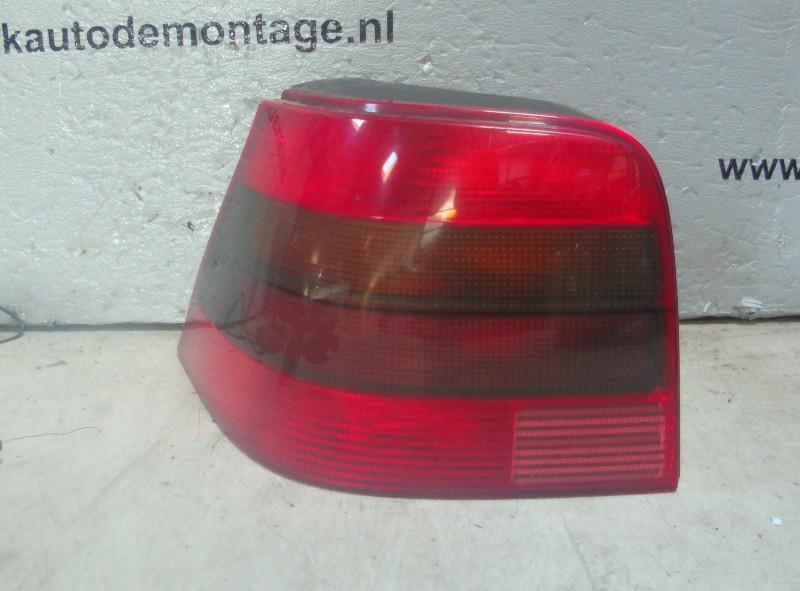 ACHTERLICHT LINKS Volkswagen Golf IV (1J1) (1j6-945-111-s), Gebruikt, Volkswagen