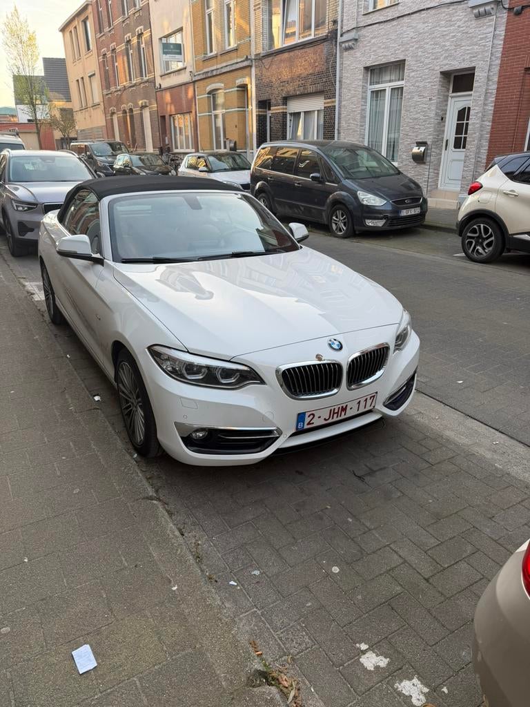 bmw 218i luxury line, Auto's, BMW, Particulier, 2 Reeks, Benzine, Euro 6, Cabriolet, 3 deurs, Automaat, Wit, Overige kleuren, Ophalen
