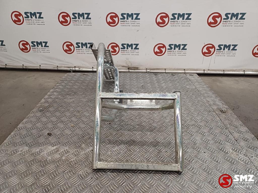 Occ Marchepied pour coffre de batterie Mercedes, Autos : Pièces & Accessoires, Pièces camion, Mercedes-Benz, Suspension et Châssis