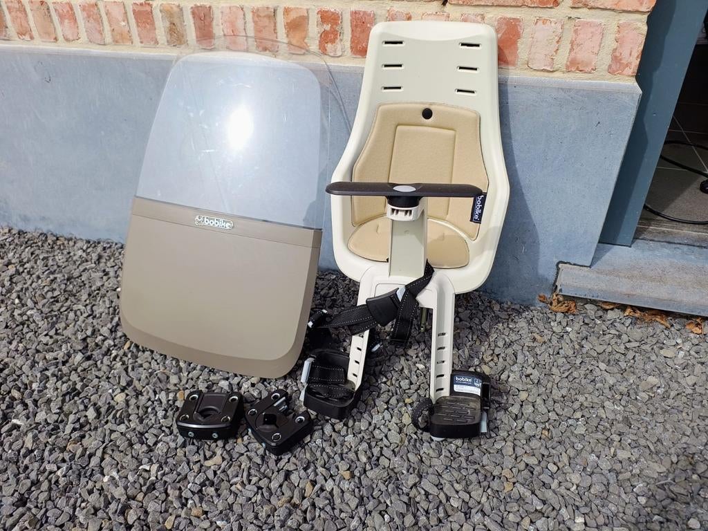 Siège de vélo Bobike avec pare-brise, Enlèvement