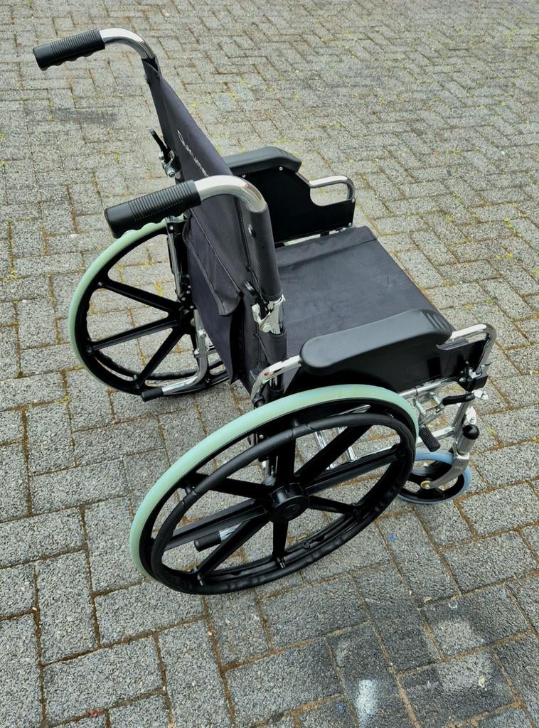 Fauteuil roulant, Divers, Chaises roulantes, Comme neuf, Fauteuil roulant à pousser, Pliant, Enlèvement