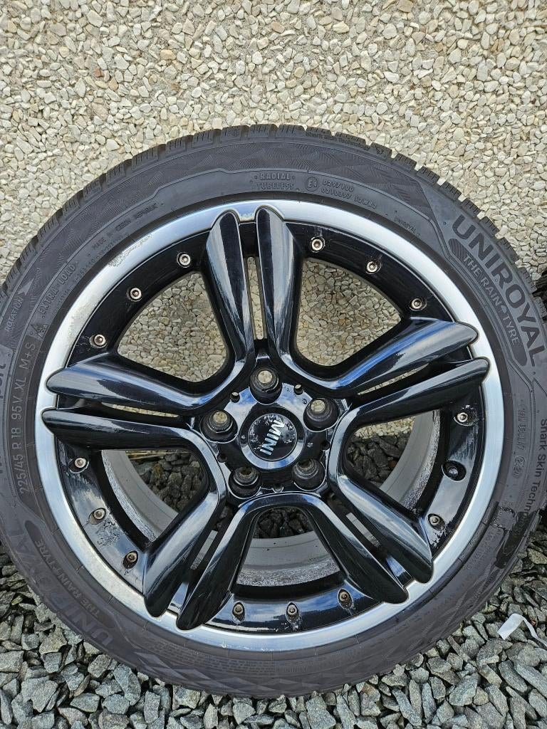 jantes MINI Countryman S  225/45 R18, Auto-onderdelen, Banden en Velgen, Banden en Velgen, Winterbanden, 18 inch, 225 mm, Gebruikt