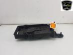 BAC A BATTERIE Volkswagen Polo VI (AW1) (|2Q0915331|), Utilisé, Volkswagen