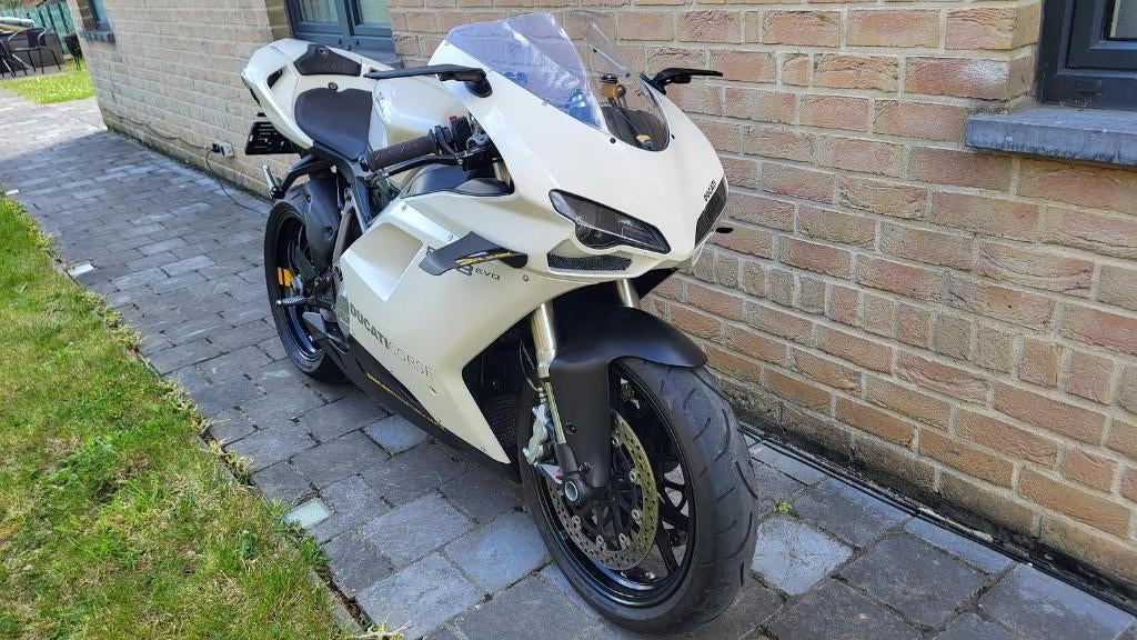 Ducati 848 speciale, Motoren, Motoren | Ducati, 2 cilinders, Occasion, Motorrijbewijs A, Meer dan 35 kW