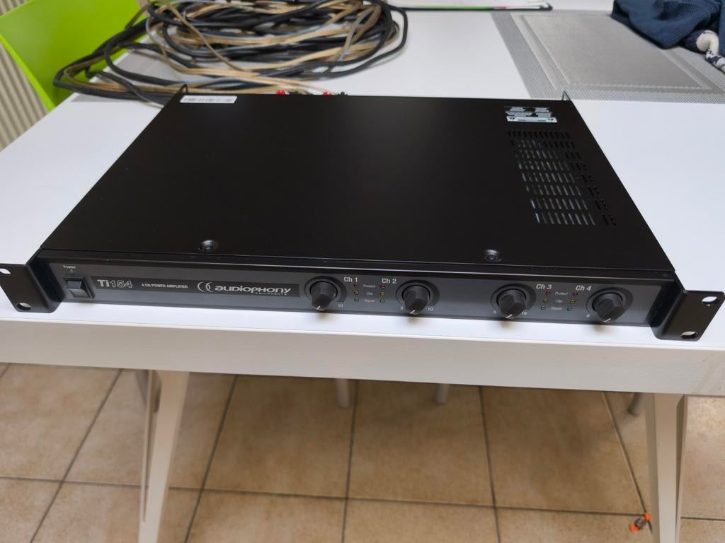 4 kanaals classe d Amp. 19" 1u  - demo - audiophony ti154, Ophalen of Verzenden