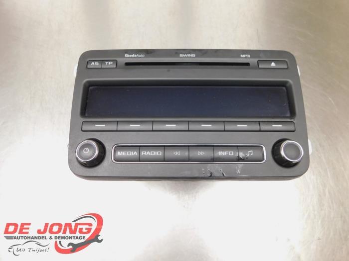 Radio/Lecteur CD d'un Skoda Fabia, Autos : Pièces & Accessoires, -, 3 mois de garantie, Utilisé, Skoda