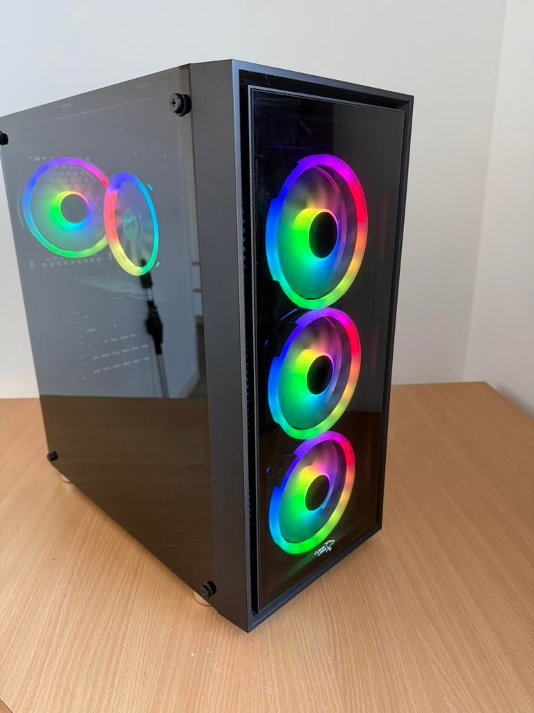 Ik verkoop een computer en een monitor., Computers en Software, Ophalen, Zo goed als nieuw