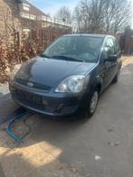 Ford Fiesta 1.3 couleur essence à vendre, Autos, Achat, Boîte manuelle, Particulier, Fiësta
