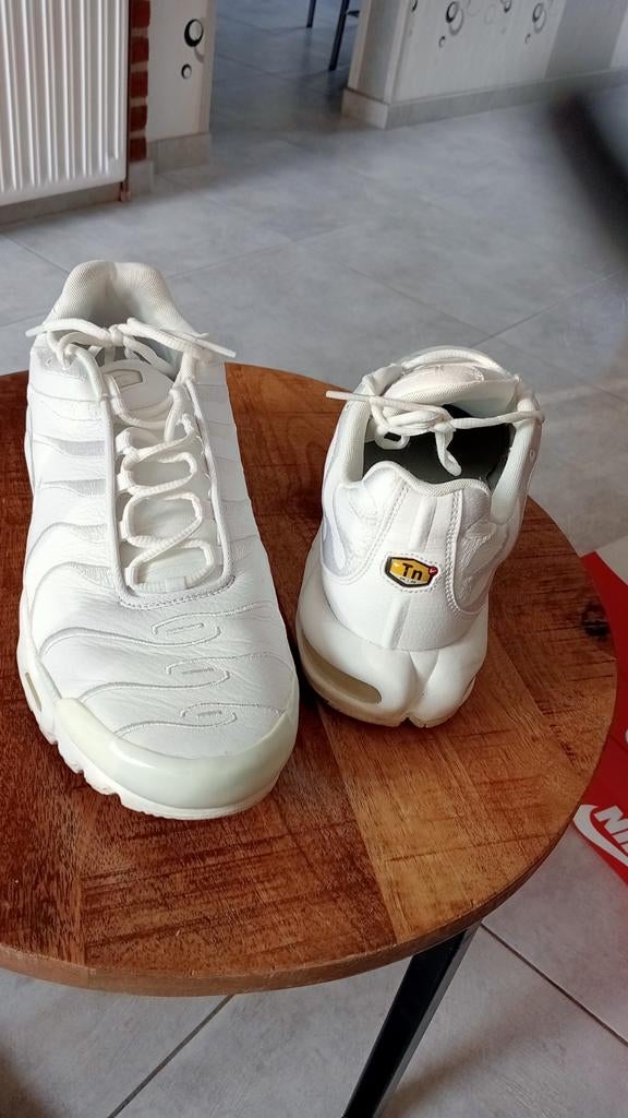 Nike TN. Pointure 47, Vêtements | Hommes, Chaussures, Nike, Comme neuf, Blanc, Baskets