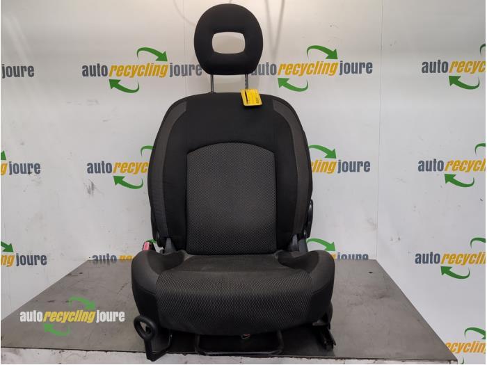 Stoel links van een Peugeot 206, Auto-onderdelen, Interieur en Bekleding, Peugeot, Gebruikt, 3 maanden garantie