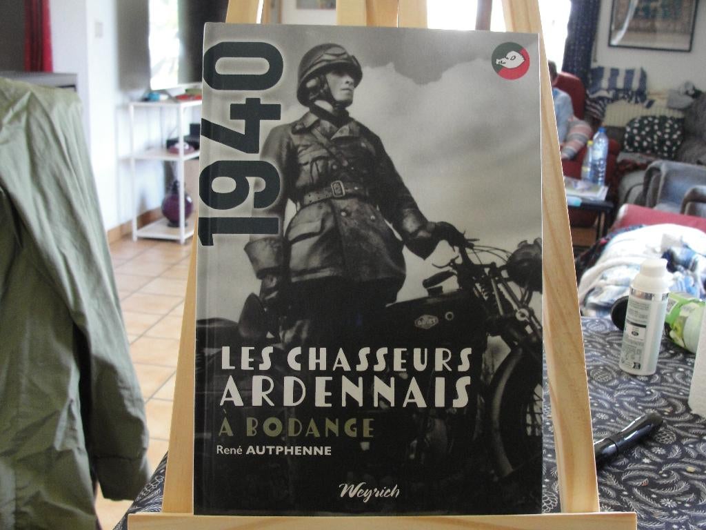 LES CHASSEURS ARDENNAIS, Livres, Enlèvement ou Envoi, Deuxième Guerre mondiale, Comme neuf, Armée de terre