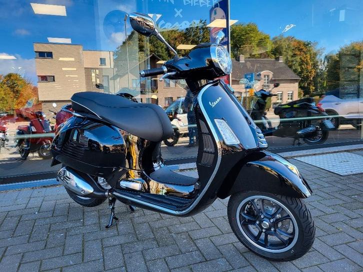 Vespa GTS 310 Super E5+, Motos, Motos | Piaggio, Entreprise, Scooter, 12 à 35 kW, 1 cylindre, Permis Moto A2 minimum, ABS, Éclairage LED