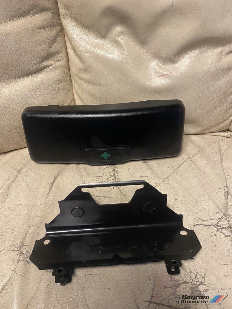 Bmw E39 ehbo doos houder sedan touring 5-serie, Gebruikt, -, -, Ophalen of Verzenden