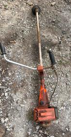 Vielle débroussailleuse a remettre en route, Ophalen, Gebruikt