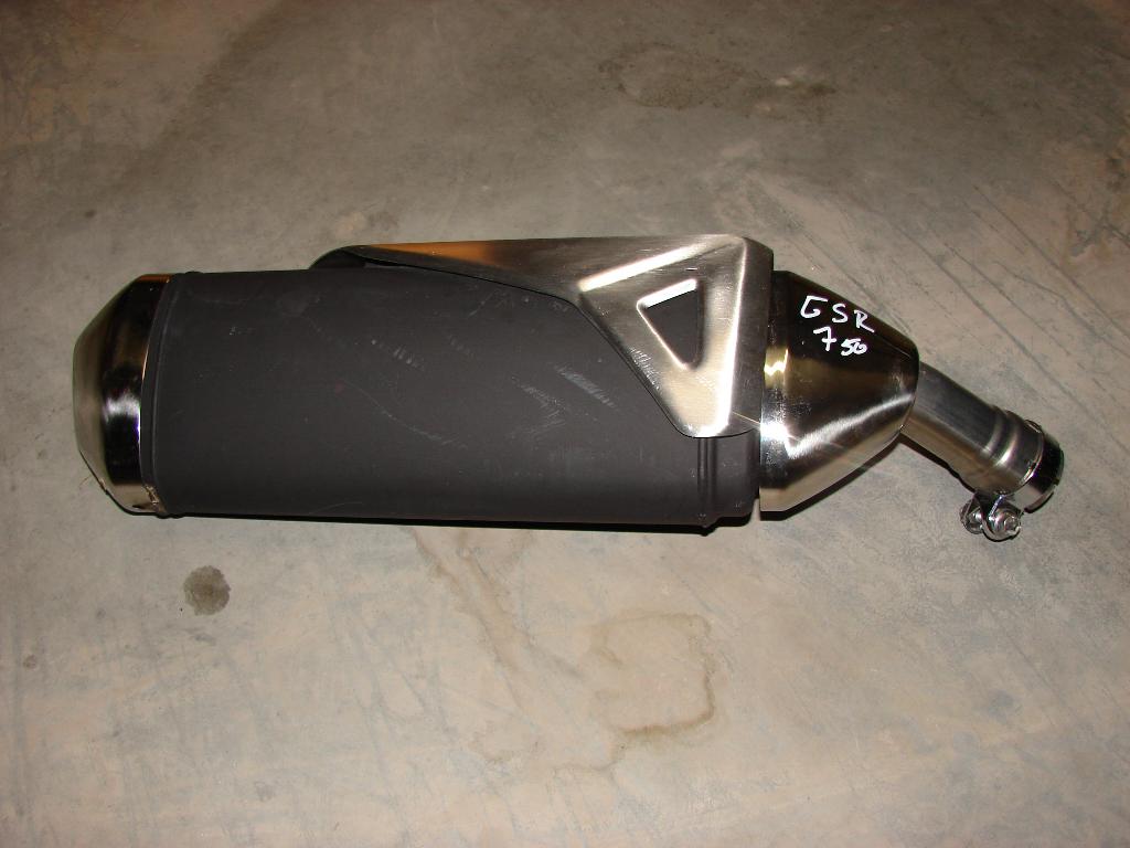 SUZUKI GSR 750 2011-2016 Silencieux échappement origine 08J0, Motos, Enlèvement, Comme neuf