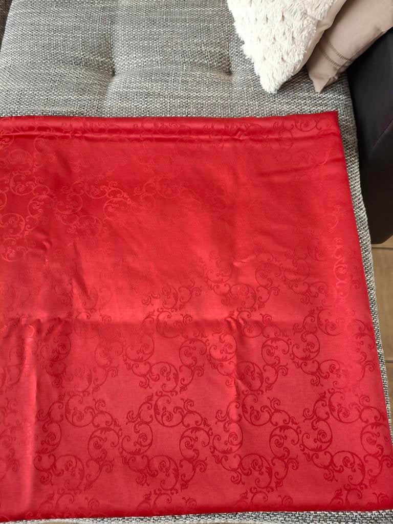 Tafelkleed, Enlèvement