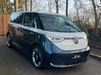 Volkswagen ID BUZZ Pro 77 kWh 150pk Candy White/Starlight Bl, Auto's, Automaat, Gebruikt, Blauw, 5 zetels