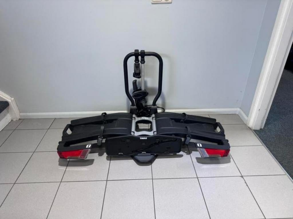 Thule Easyfold XT2 933 inklapbare nieuw in doos 60 kg, Auto diversen, Fietsendragers, Ophalen
