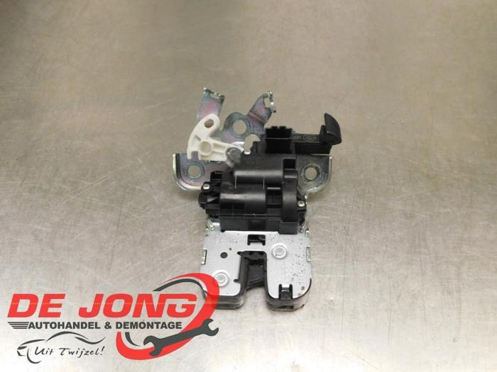 Mécanique de verrouillage hayon d'un Skoda Fabia, Autos : Pièces & Accessoires, Carrosserie & Tôlerie, Skoda, Utilisé, 3 mois de garantie