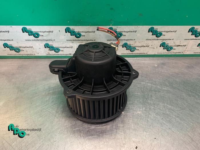 Moteur de ventilation chauffage d'un Kia Picanto (Picanto 04, Autos : Pièces & Accessoires, Autres pièces automobiles, Kia, Utilisé
