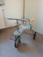 Tricycle ancien, Enlèvement