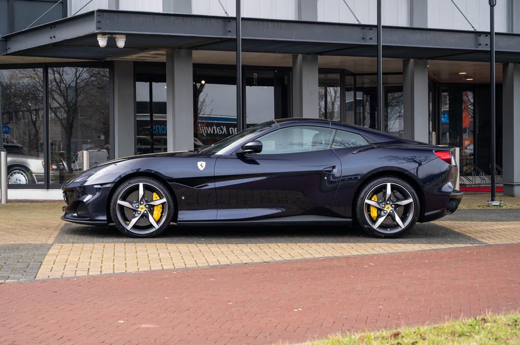 Ferrari Portofino M 3.9 V8 HELE (bj 2023, automaat), Auto's, Ferrari, Automaat, 4 zetels, Portofino, Overige kleuren