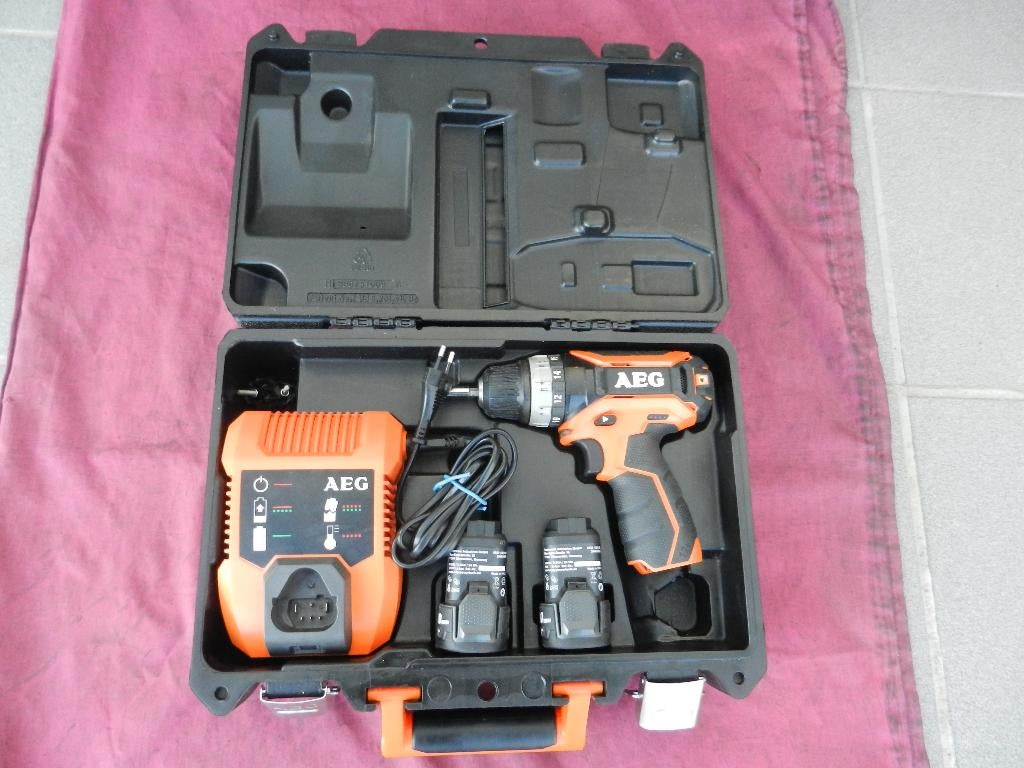 AEG BS 12C2 Boor & Schroefmachine, Doe-het-zelf en Bouw, Ophalen, Zo goed als nieuw, Boor- en Schroefmachine