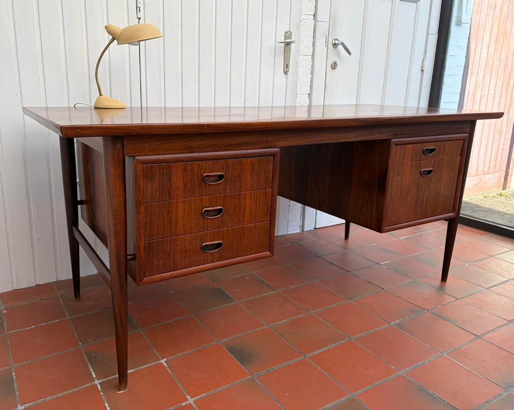 Vintage bureau in V-vorm, Oswald Vermaercke palissander, Huis en Inrichting, Bureaus, Ophalen, Opbergruimte, Gebruikt, Hout