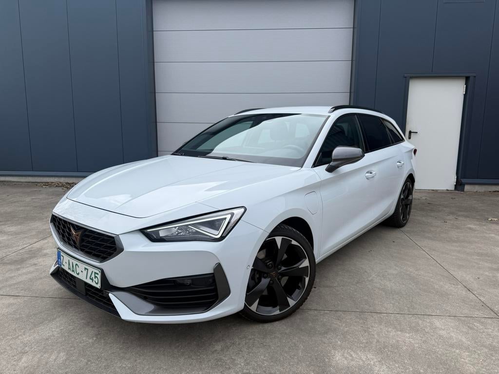 Cupra Leon ST e-Hybrid, USB, 4 cilinders, Leder en Stof, Wit