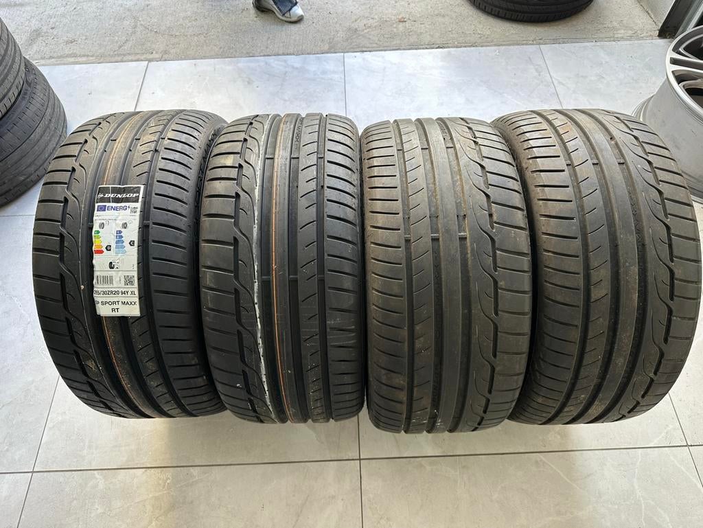 4 pneus 265/30/20 94Y XL Dunlop, Enlèvement