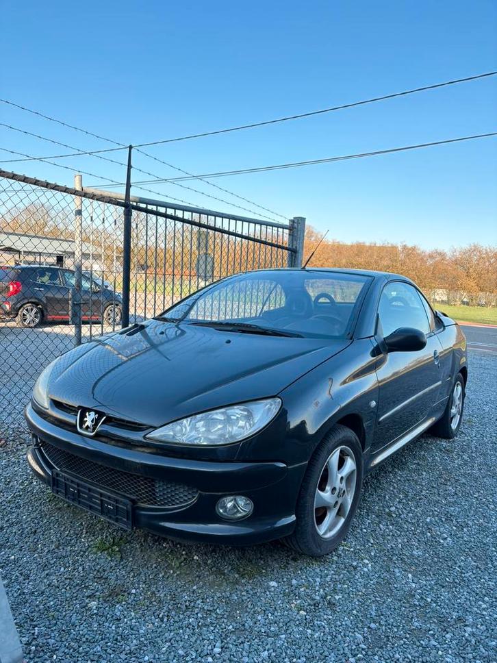 Peugeot 206cc cabriolet ️lees beschrijving️, Auto's, Peugeot, Particulier, Benzine, Euro 3, Cabriolet, 2 deurs, Handgeschakeld