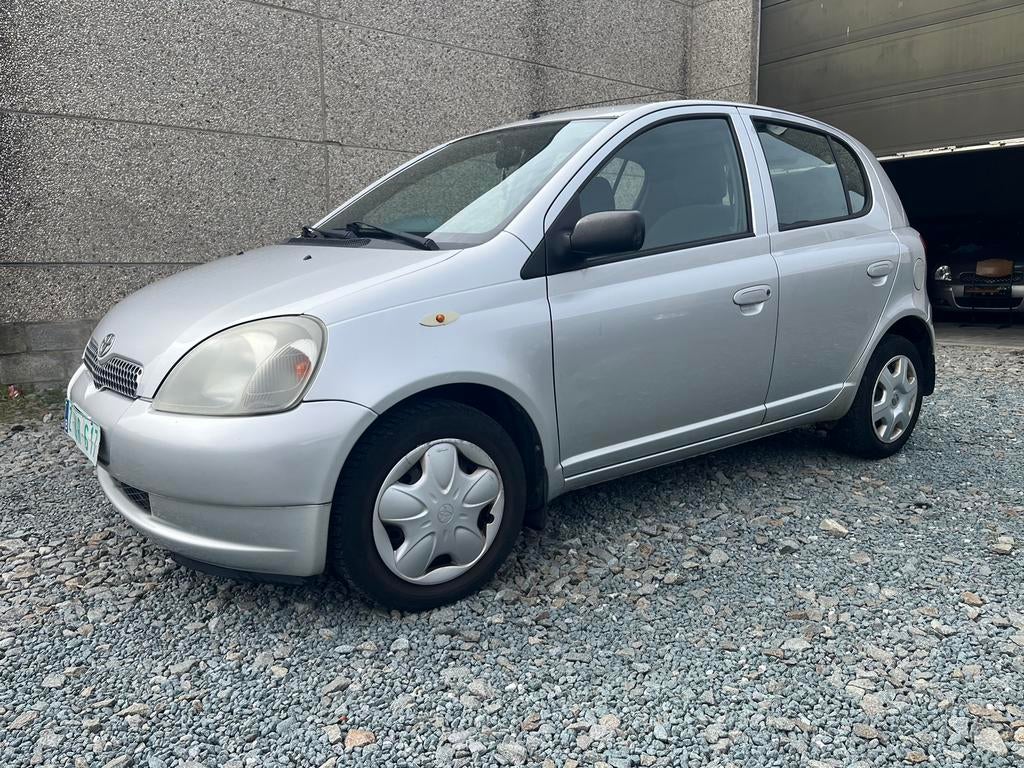 Toyota Yaris 1.3 Essence ⛽️⛽️ Automatique, Auto's, Automaat, Elektrische ramen, 4 cilinders, Bedrijf