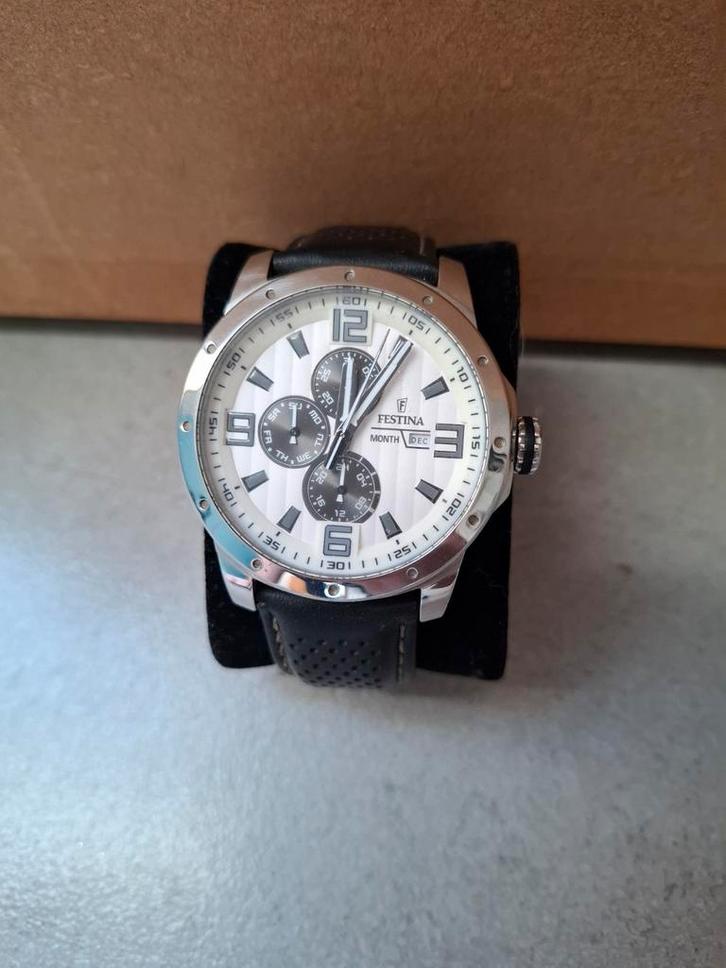 Montre Festina, Bijoux, Sacs & Beauté, Montres | Hommes, Utilisé, Montre-bracelet, Autres marques, Acier, Cuir, Enlèvement ou Envoi