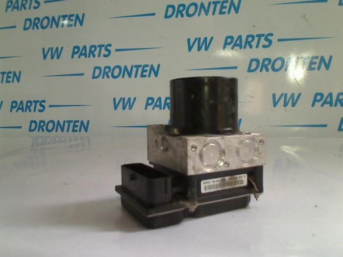 ABS Pomp van een Volkswagen Polo, Auto-onderdelen, Elektronica en Kabels, Volkswagen, Gebruikt, 3 maanden garantie, Ophalen of Verzenden