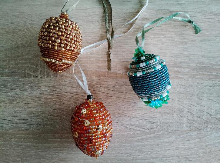 3 stuks Handgemaakte Kraleneieren., Divers, Pâques, Neuf, Enlèvement