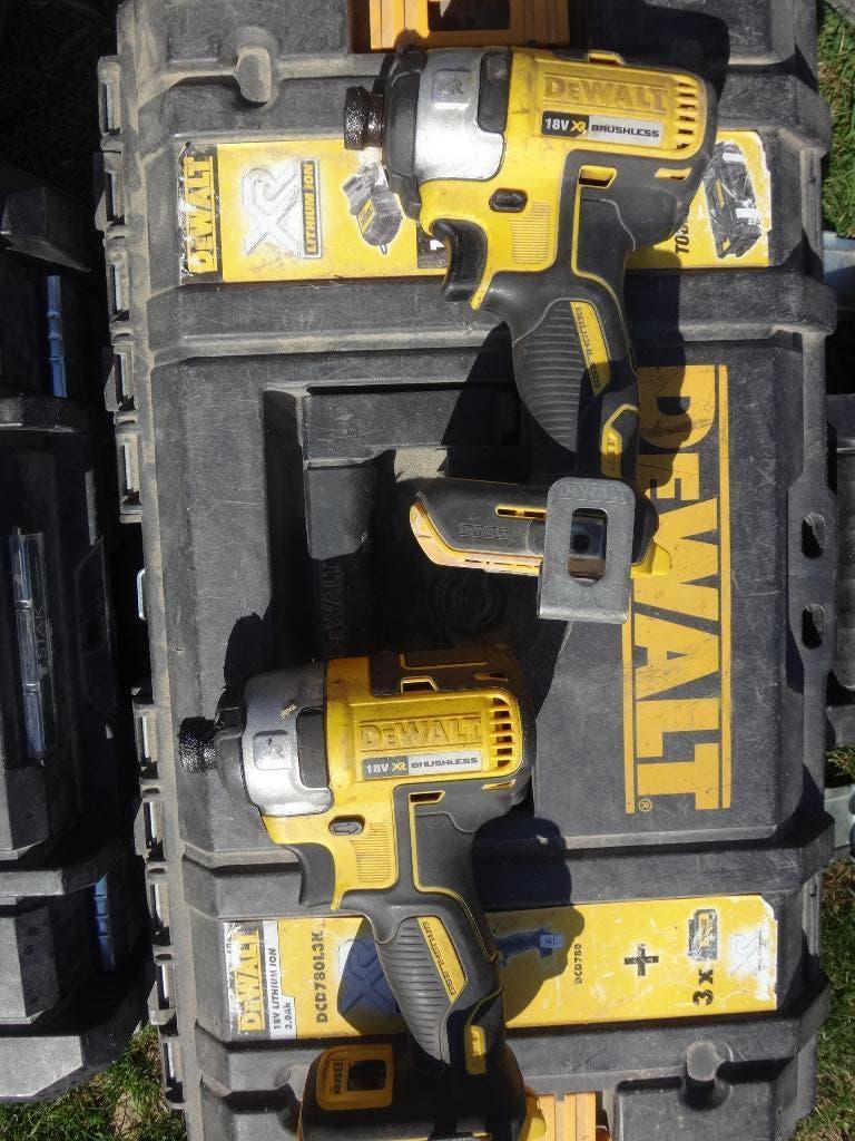Dewalt machines, Bricolage & Construction, Enlèvement, Utilisé, Foreuse et Perceuse, Vitesse variable